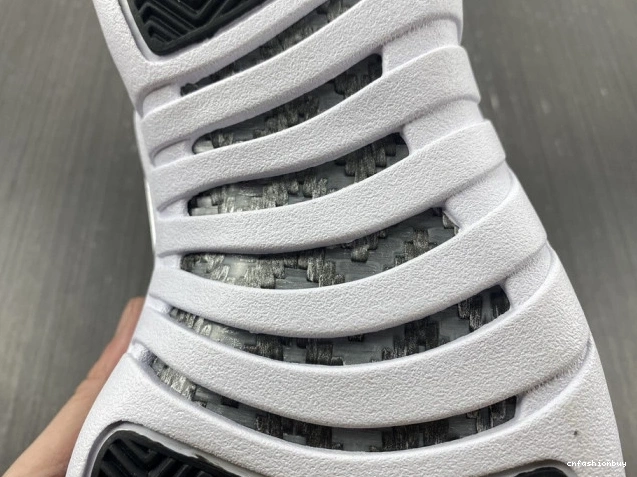 AO6068-004 Hyper 12 Air Jordan Royal WMNS 1031